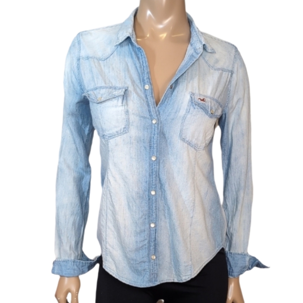 Hollister Blue Denim Shirt Womens Size Small Western Faded Long Sleeve Buttoned
